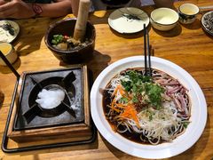 -老滇山寨•云南特色菜•地方菜•民族风情歌舞表演(金碧店)