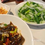 两个人吃足够了 鱼肉+蛙肉 鱼肉很嫩 牛蛙是炸过再煮的