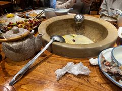 -滇香肴·云南菜蒸汽石锅鱼(云南北路店)