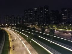 -南京眼步行桥
