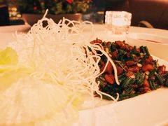 韭菜花菜片鸽松-天龙轩(香港丽思卡尔顿酒店)