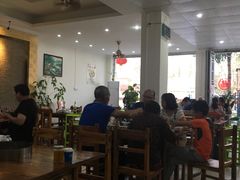 大堂-15年老字号鑫鑫猪肚鸡·椰子鸡海南火锅(兴隆华侨农场店)