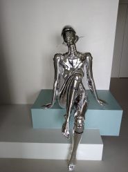 -颜蕾医美·黄金微针·水光·玻尿酸·超声炮·抗衰中心