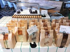 -Dough&Joe团憩(瑞虹天地月亮湾店)