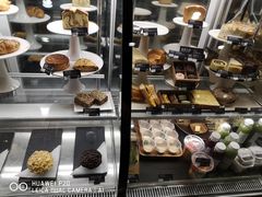 -星巴克臻选(深圳龙华红山天虹店)