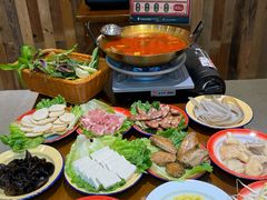 -黔多多贵州地摊火锅(木古地铁站店)