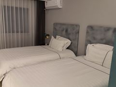 -白玉兰酒店(上海田子坊马当路地铁站店)