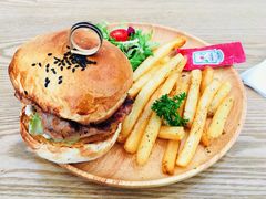 -龙治汉堡(中华城店)