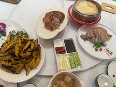 -梅利汴京烤鸭•开封豫菜地标店(东司门店)