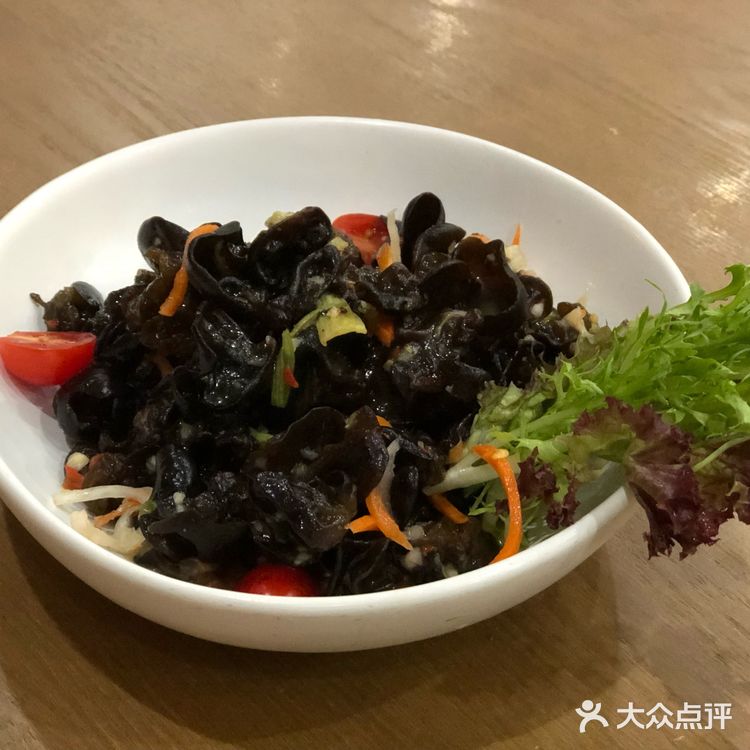 味道难以言喻 ，另外，不知道是去的点不对还是服务员太
