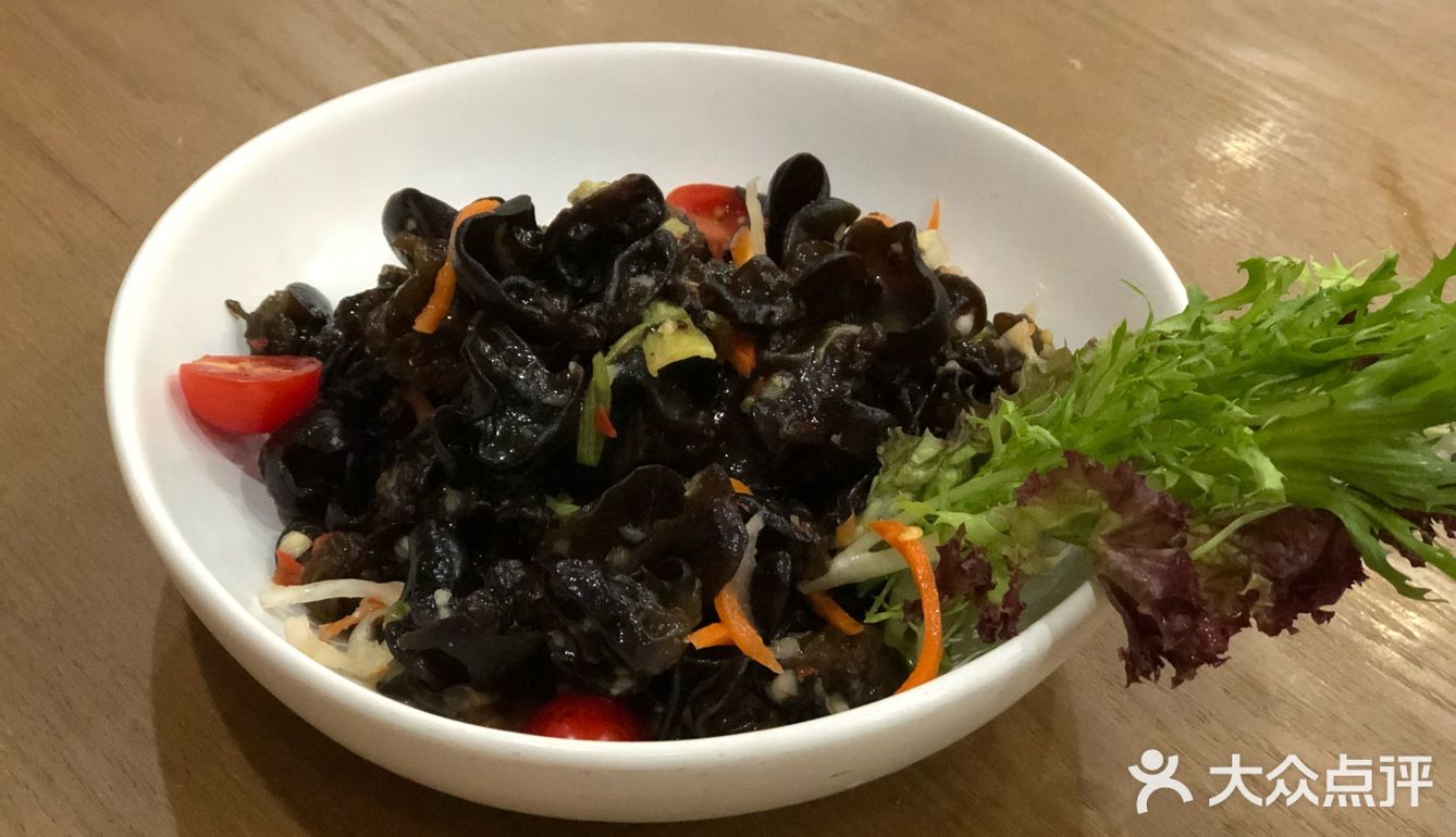 味道难以言喻 ，另外，不知道是去的点不对还是服务员太