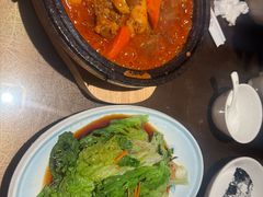 -东口码头·烧鸽子·鱼头泡饼·地方菜(金鹰悦城店)