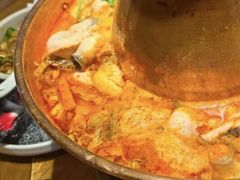 铜锅油焖鸡-雀舞云南菜(天津天河城购物中心店)