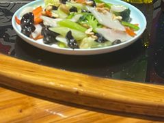 -人民公社铁锅炖·东北菜(卫国道店)