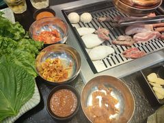 -臻牛烤肉