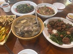 -汤锅大王(新平曹苏黄牛汤锅有限公司)