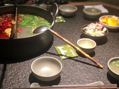 -三出山火锅(万象天地店)