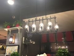 -愉肴麻辣香锅(中山路店)