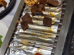 -红鼎豆捞·非遗鲍皇汤火锅(宝丰路店)