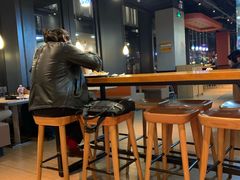 大堂-The Habit Burger Grill 哈比特汉堡(复兴soho店)