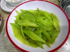 -英子家庭菜馆(系马桩店)