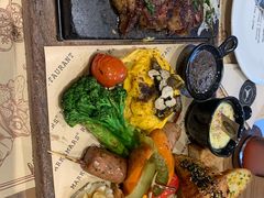 -Mark&Mars Restaurant