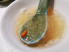银耳汤-鲜潭蒸汽石锅鱼(五道口购物中心店)