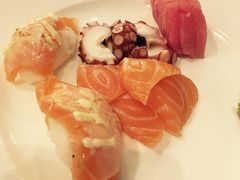 -圣丰索菲特·2 On 988 Café 自助餐厅