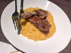 -港丽餐厅(来福士店)