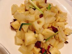-肥肥虾庄·金牌油焖大虾(首义路店)