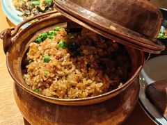 铜锅洋芋琵琶肉炒饭-品味泸沽湖•民族特色菜(大落水店)