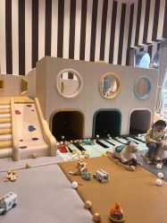 -奈尔宝·儿童乐园·亲子餐厅(鄞州万达店)