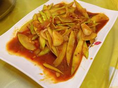 -老钟家烤羊排·敦伊阁清真餐厅胡羊焖饼