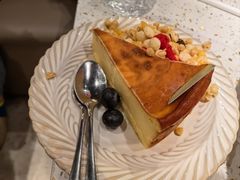 芝士巴斯克蛋糕-CRAZYONES西班牙海鲜饭(上海美罗城店)