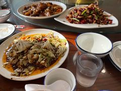 酱爆洋白菜-恩宏德餐馆(平山道店)