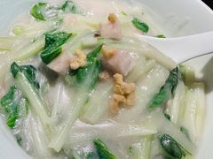 荔浦芋头焖小白菜-桂小厨广西菜(印象城店)