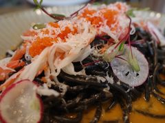 阿拉斯加蟹肉配海胆酱墨鱼汁意面-CHILLAX轻乐时(侨建·Hi City店)