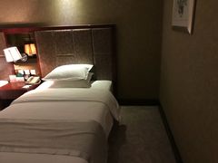 -桔子水晶苏州吴江步行街酒店