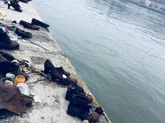 -多瑙河畔鞋履雕塑