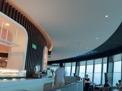-亚洲国际大酒店·云顶阁旋转自助餐厅