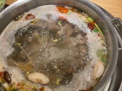 酸萝卜鸭架汤-守柴炉烤鸭(科华中路王府井店)