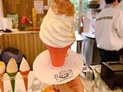 疯狂的蜂蜜冰淇淋-OUR Bakery(三里屯太古里店)