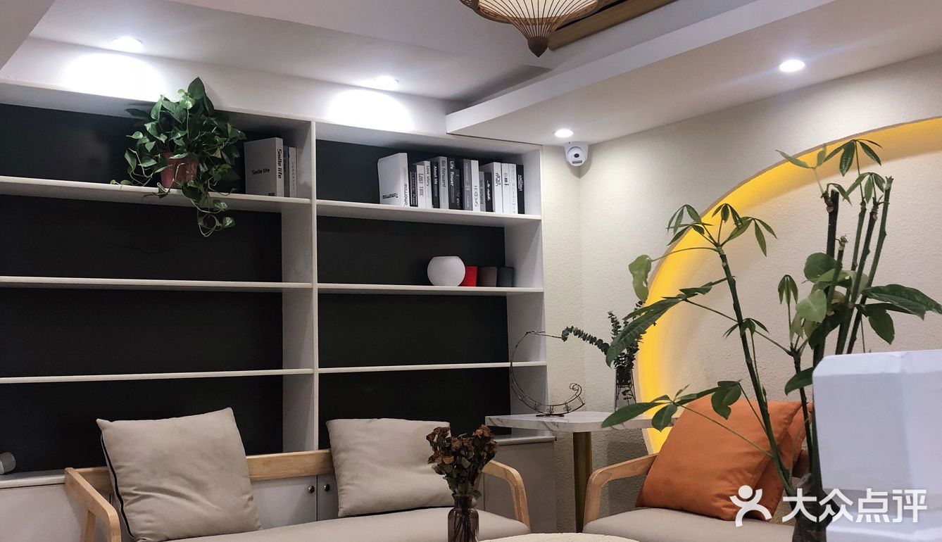 名字叫甜如饴（蜀都万达店）在郫县万达广场旁边的小街道