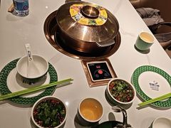 -润园四季椰子鸡火锅(卓越INTOWN店)
