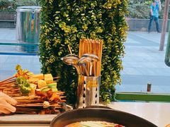 -钢管厂五区小郡肝串串香(奥克斯广场锦城万达店)