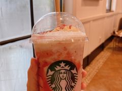 草莓轻乳酪星冰乐-星巴克臻选(广州沙面店)