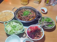 -大众跷脚牛肉馆·非遗传承单位(峨眉山店)