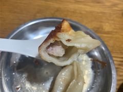 -黄阿姨锅贴大王(万航渡路店)