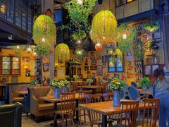 -临界音乐酒馆·小龙虾·江湖菜(华熙LIVE·鱼洞店)