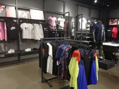 -耐克(恒隆广场店)